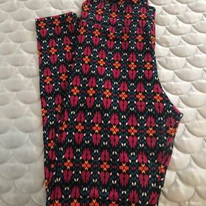LulaRoe TC leggings. Worn twice.